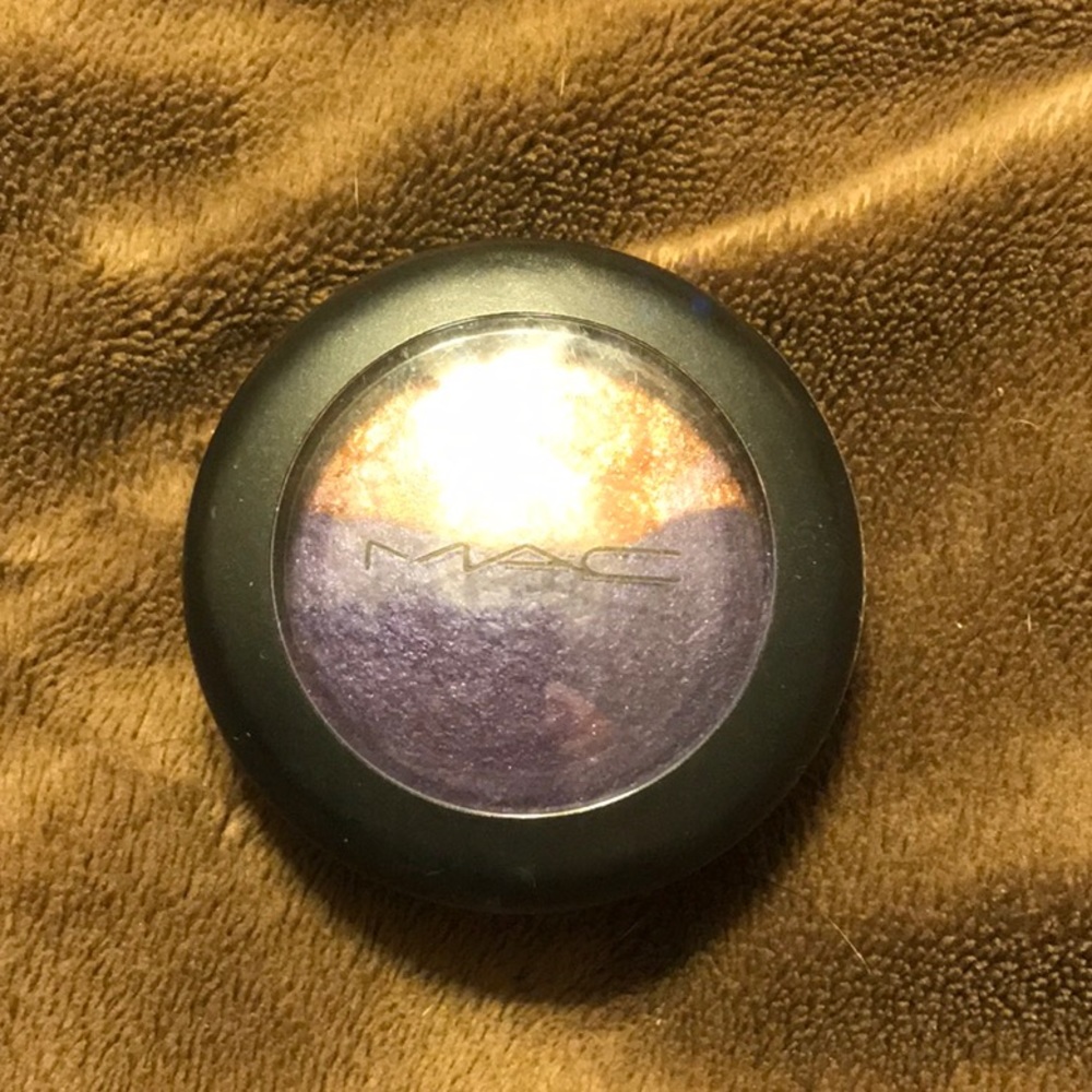 MAC Odd Couple Eyeshadow